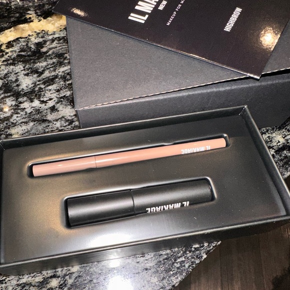 Il Makiage New York brand new High Brow (dark blonde) - Picture 1 of 6